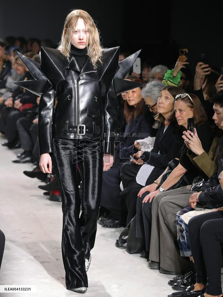 Alain-Gil Gonzalez - PFW - Junya Watanabe Runway - Bela