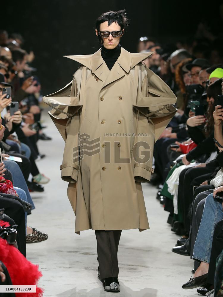 Alain-Gil Gonzalez - PFW - Junya Watanabe Runway - Bela