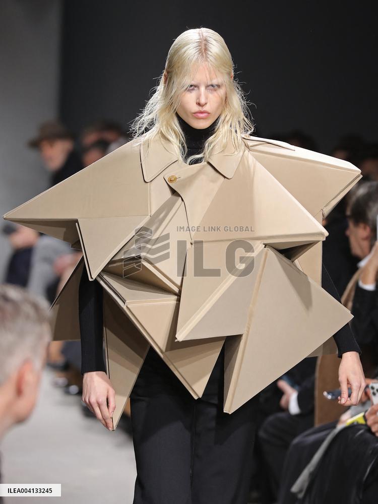 Alain-Gil Gonzalez - PFW - Junya Watanabe Runway - Bela