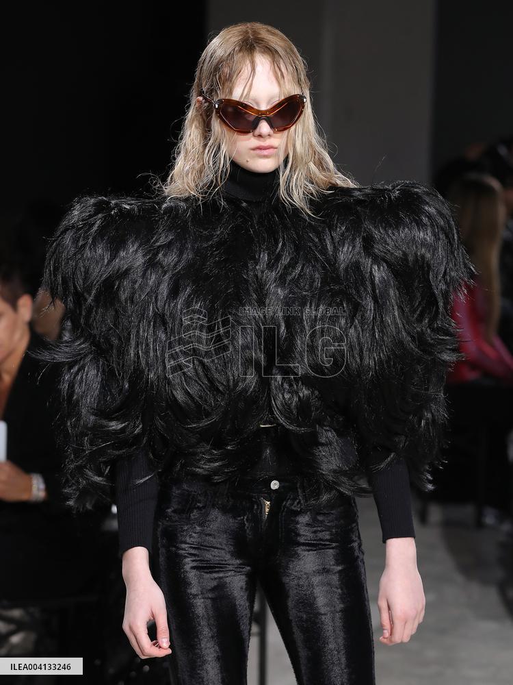 Alain-Gil Gonzalez - PFW - Junya Watanabe Runway - Bela