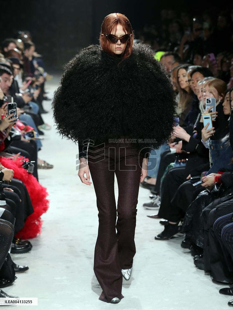 Alain-Gil Gonzalez - PFW - Junya Watanabe Runway - Bela