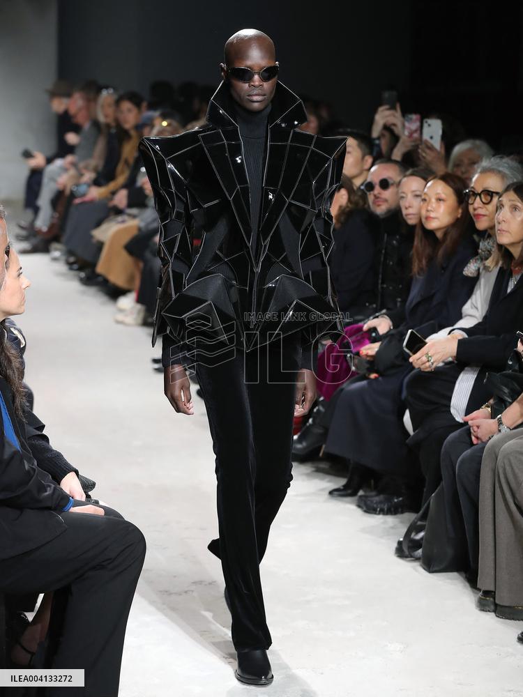 Alain-Gil Gonzalez - PFW - Junya Watanabe Runway - Bela