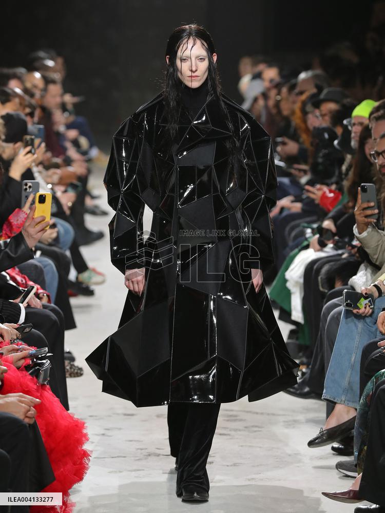 Alain-Gil Gonzalez - PFW - Junya Watanabe Runway - Bela