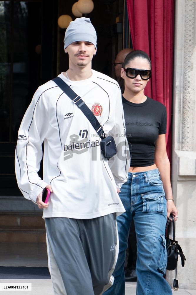 PFW - Beckham Family Leaving Paris