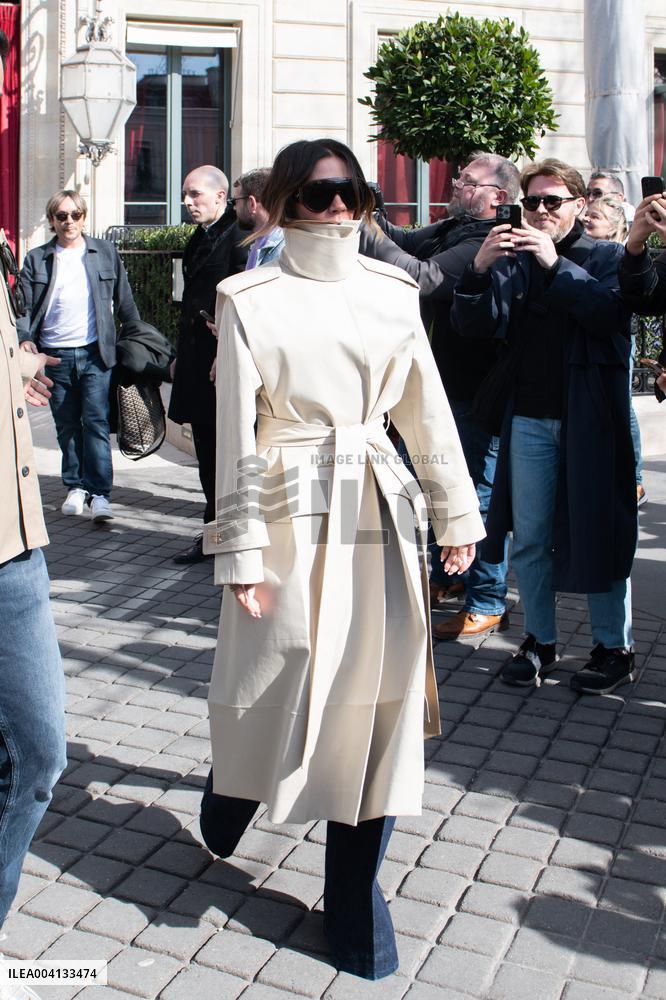 PFW - Beckham Family Leaving Paris
