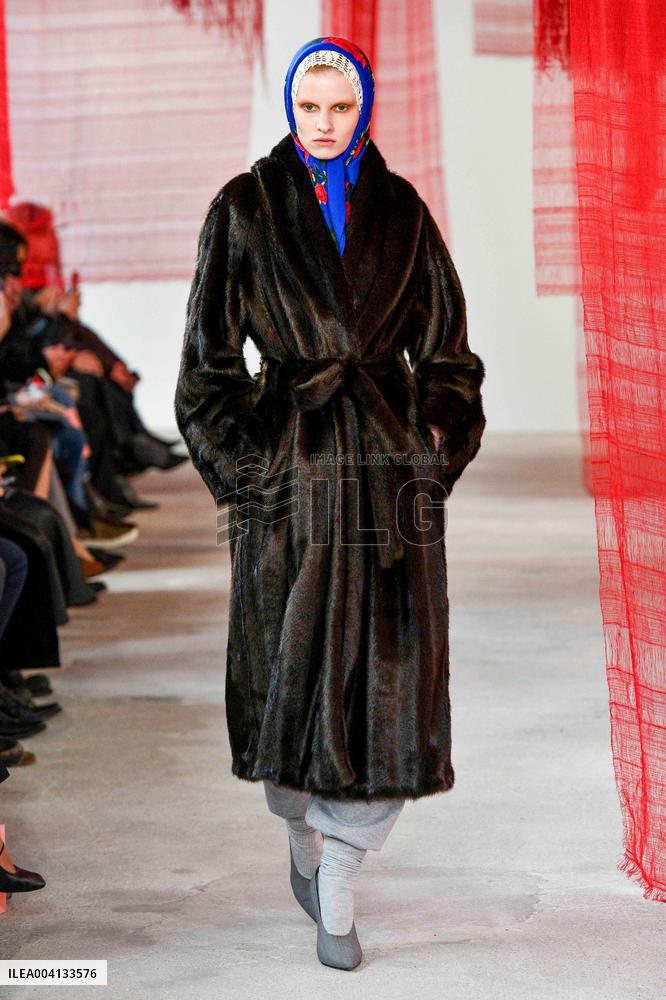 PFW - Magda Butrym Runway