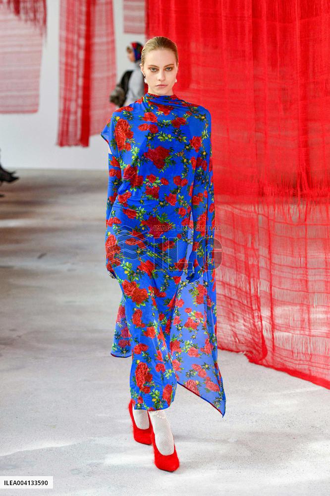 PFW - Magda Butrym Runway