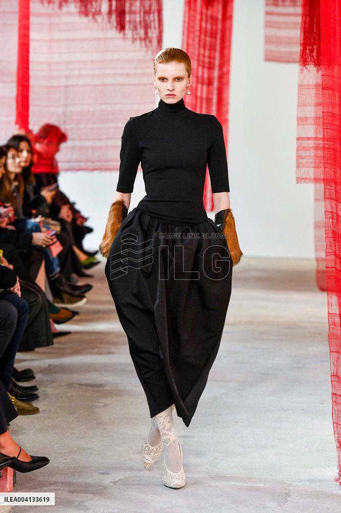 PFW - Magda Butrym Runway