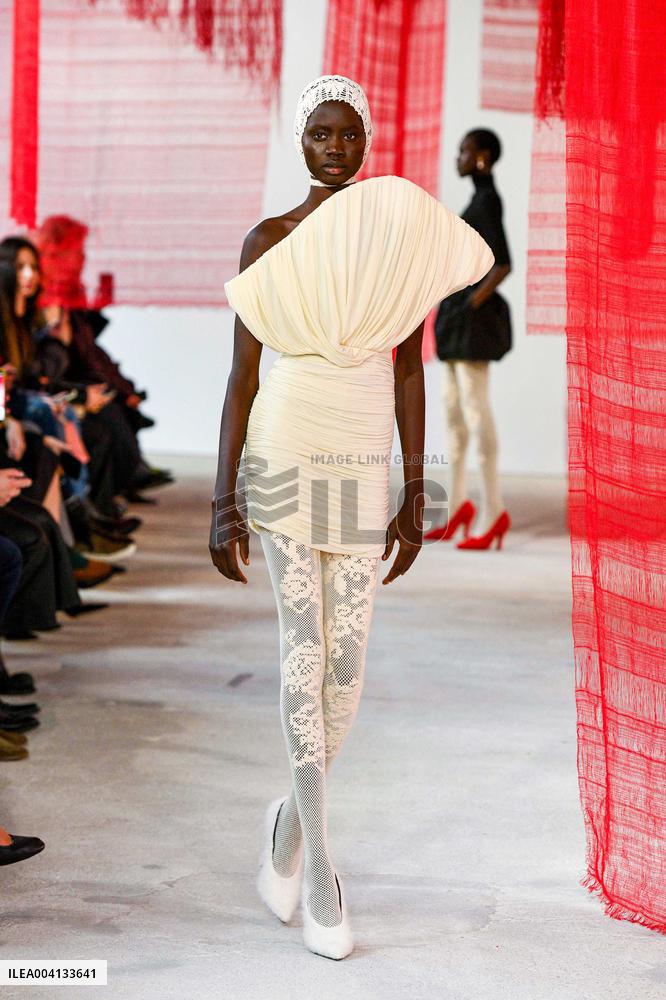 PFW - Magda Butrym Runway