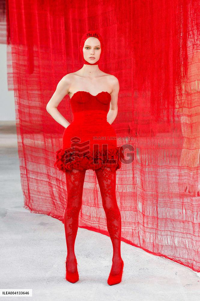 PFW - Magda Butrym Runway