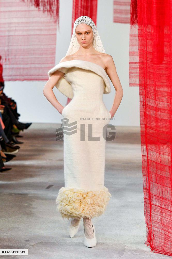 PFW - Magda Butrym Runway