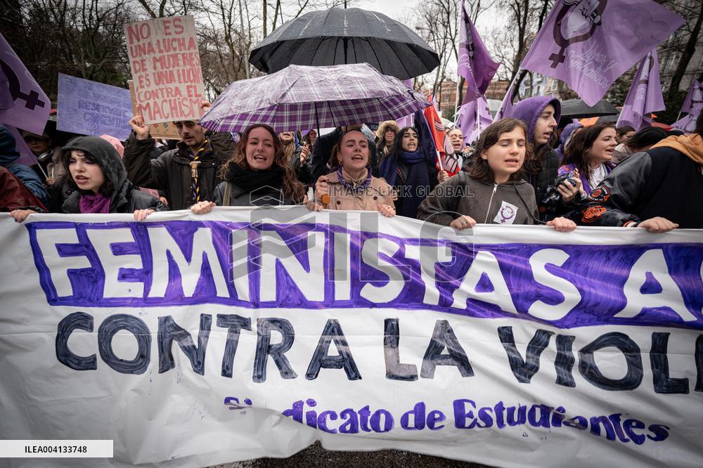 Demonstration called by the 8M Commission for Women's Day 2025 - Madrid