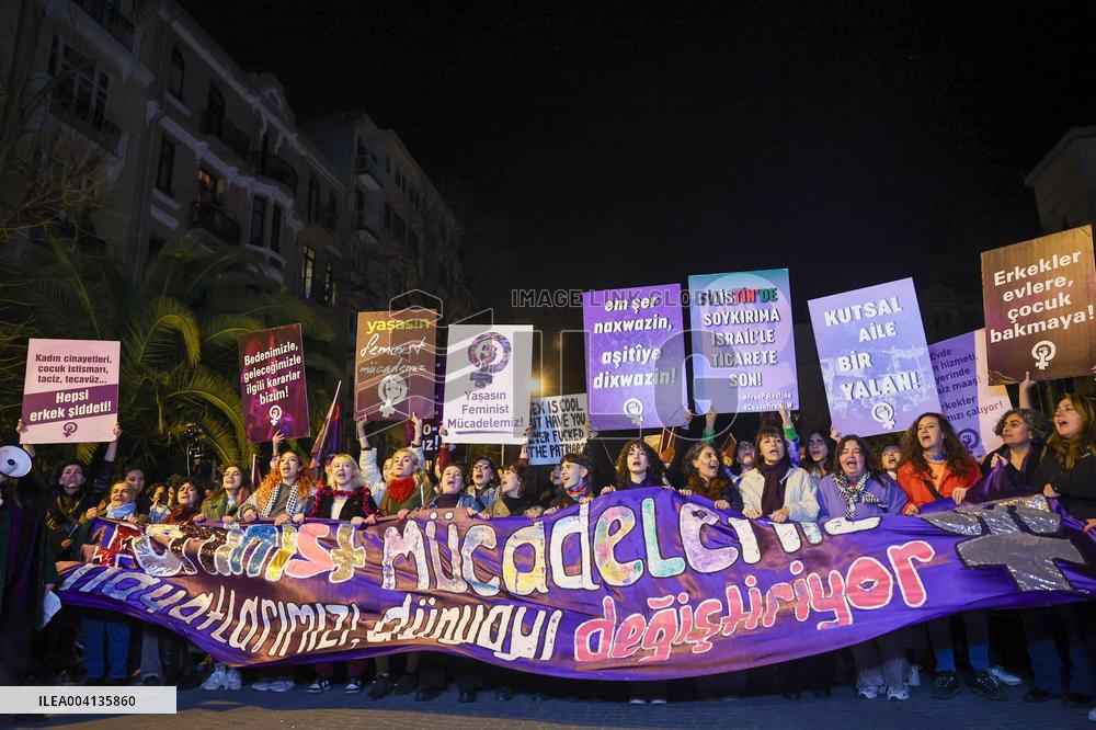 Women's Day Night March - Istanbul