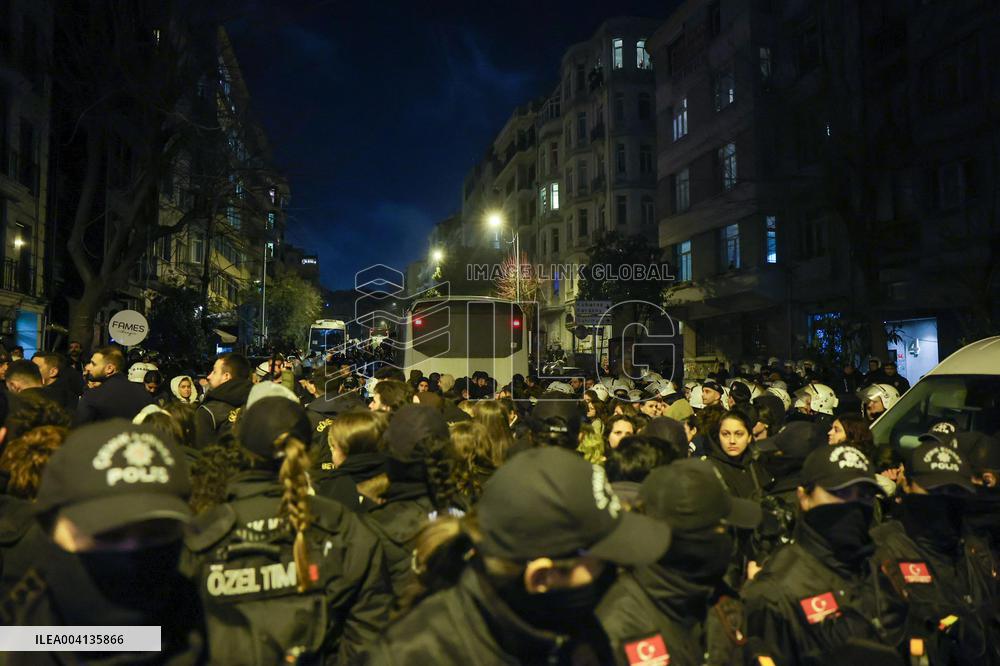Women's Day Night March - Istanbul