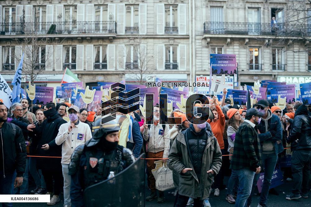 Nemesis collective during International Women's Day - Paris AJ