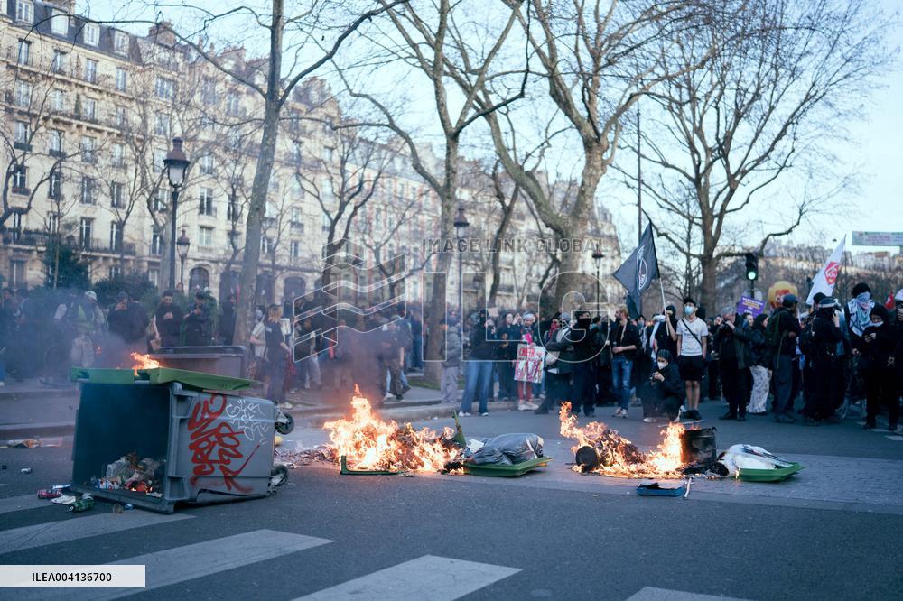 Nemesis collective during International Women's Day - Paris AJ