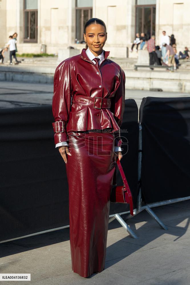 PFW - Elie Saab PAP - Arrivals NB