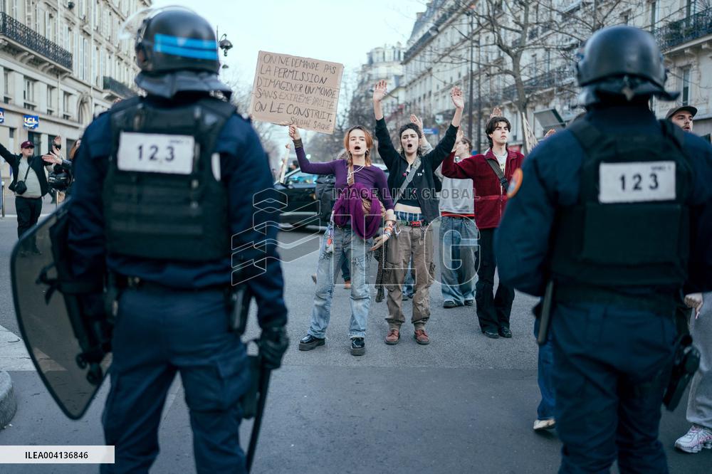 Nemesis collective during International Women's Day - Paris AJ