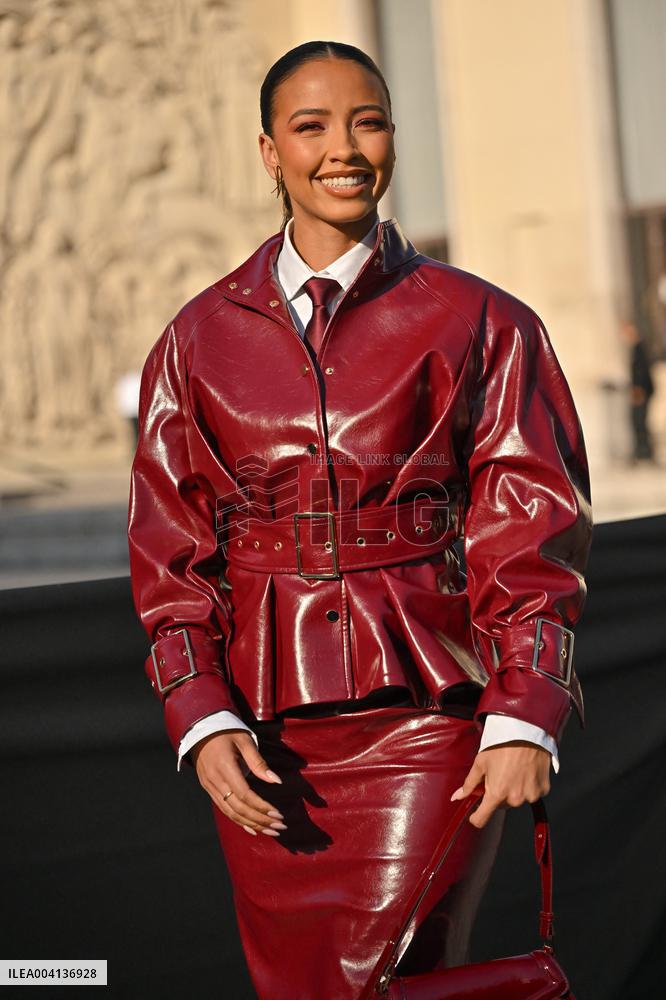 PFW Elie Saab Outside Arrivals