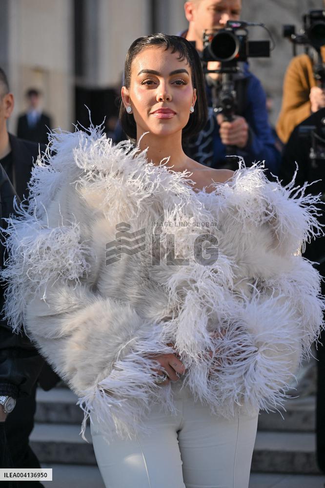 PFW Elie Saab Outside Arrivals