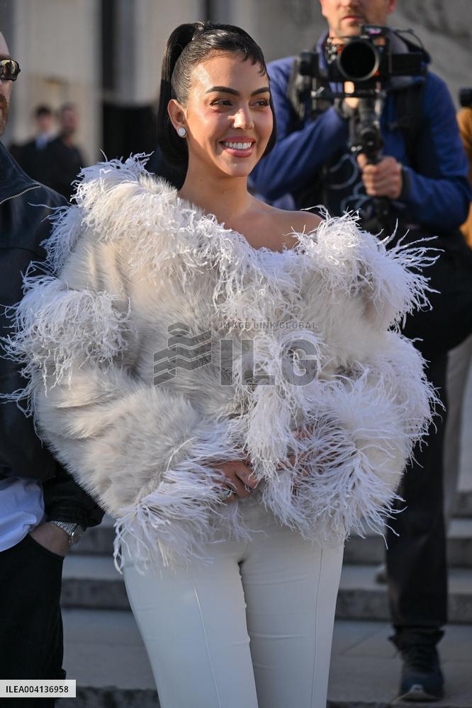 PFW Elie Saab Outside Arrivals