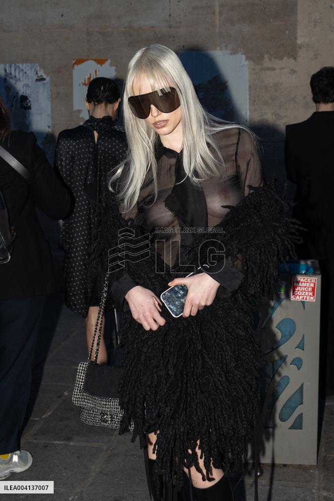 PFW - Ann Demeulemeester PAP - Arrivals NB
