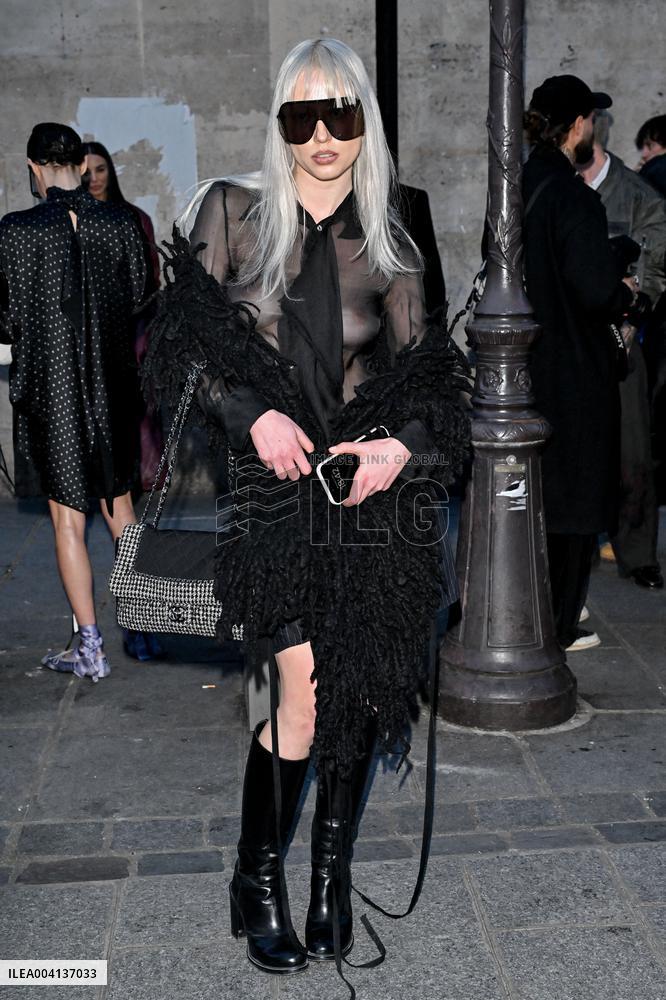 PFW Ann Demeulemeester Outside Arrivals