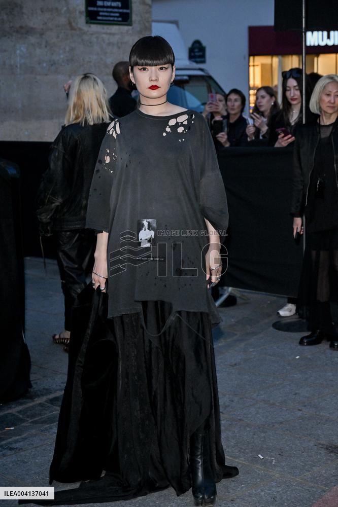 PFW Ann Demeulemeester Outside Arrivals
