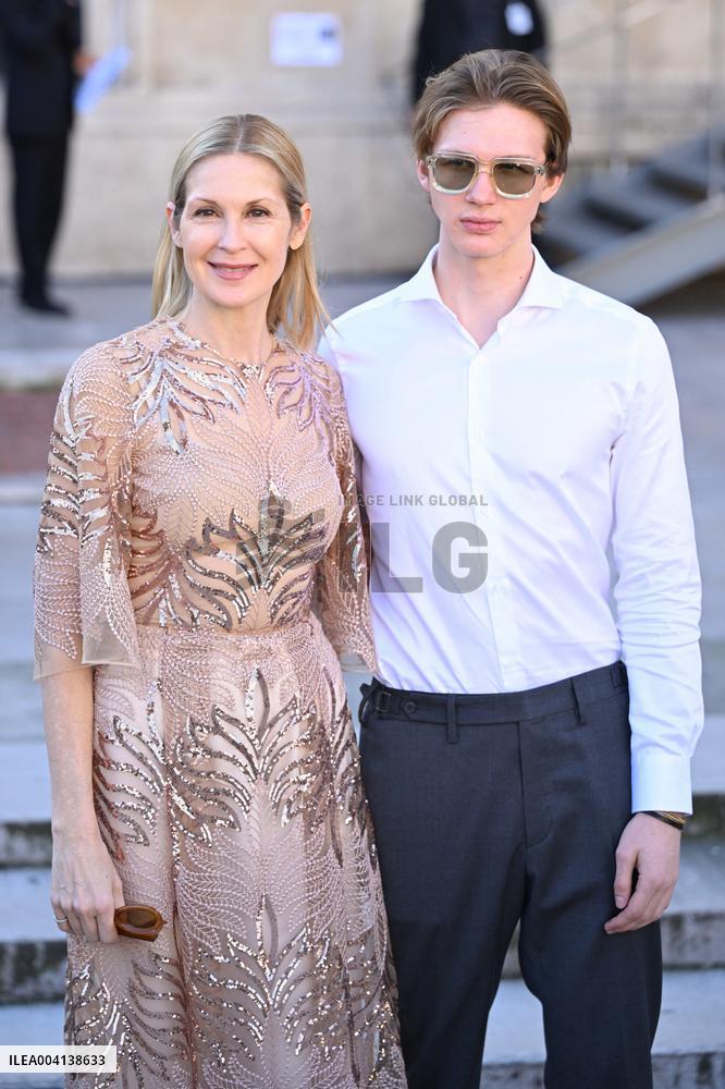 PFW Elie Saab Arrivals