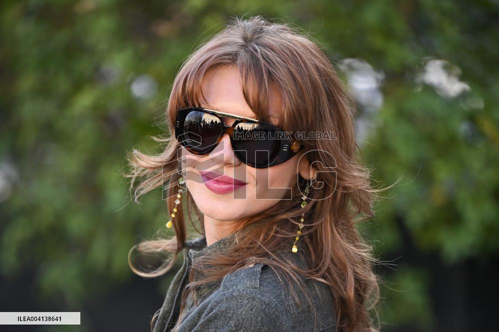 PFW Elie Saab Arrivals