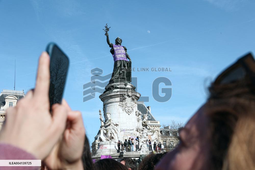 International Women Rights Day Demonstration - Paris