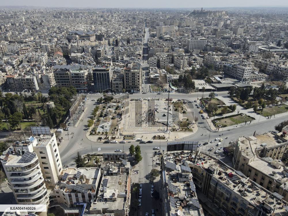 Demonstration in support of the new government - Aleppo