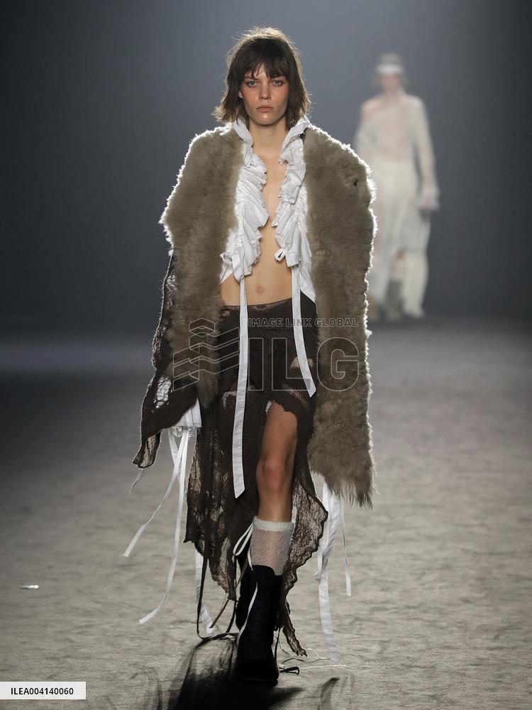 PFW - Ann Demeulemeester Runway