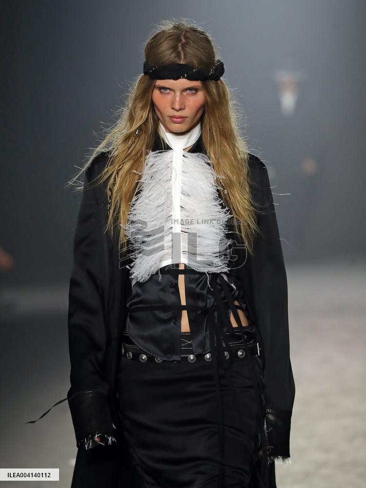 PFW - Ann Demeulemeester Runway