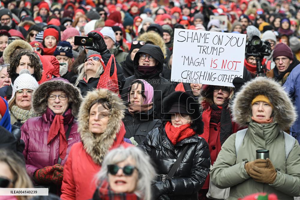 Together for Our Daughters Rally Outside US Consulate - Montreal