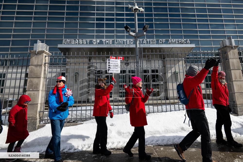 Internationnal Women's Day Near US Embassy - Ottawa
