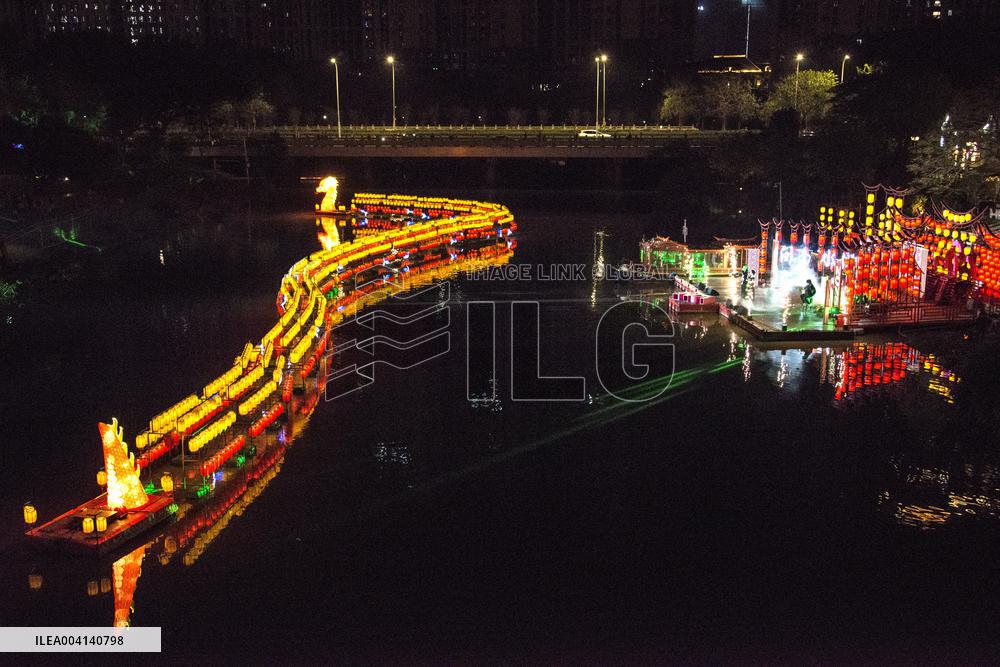 Golden Snake Lantern Boat in Zhangzhou