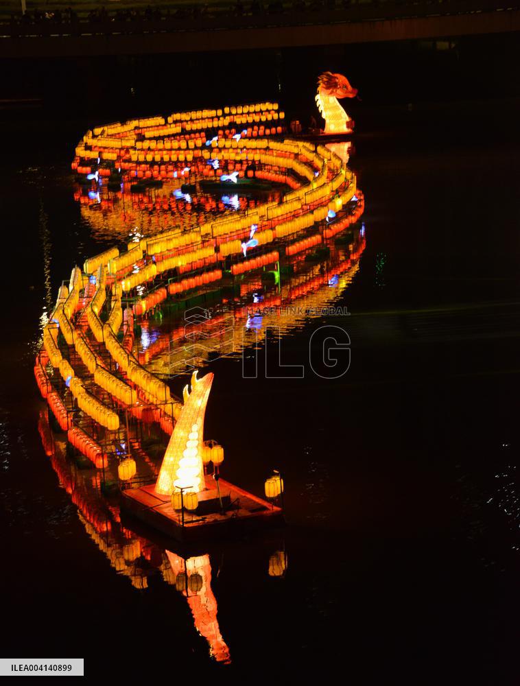 Golden Snake Lantern Boat in Zhangzhou