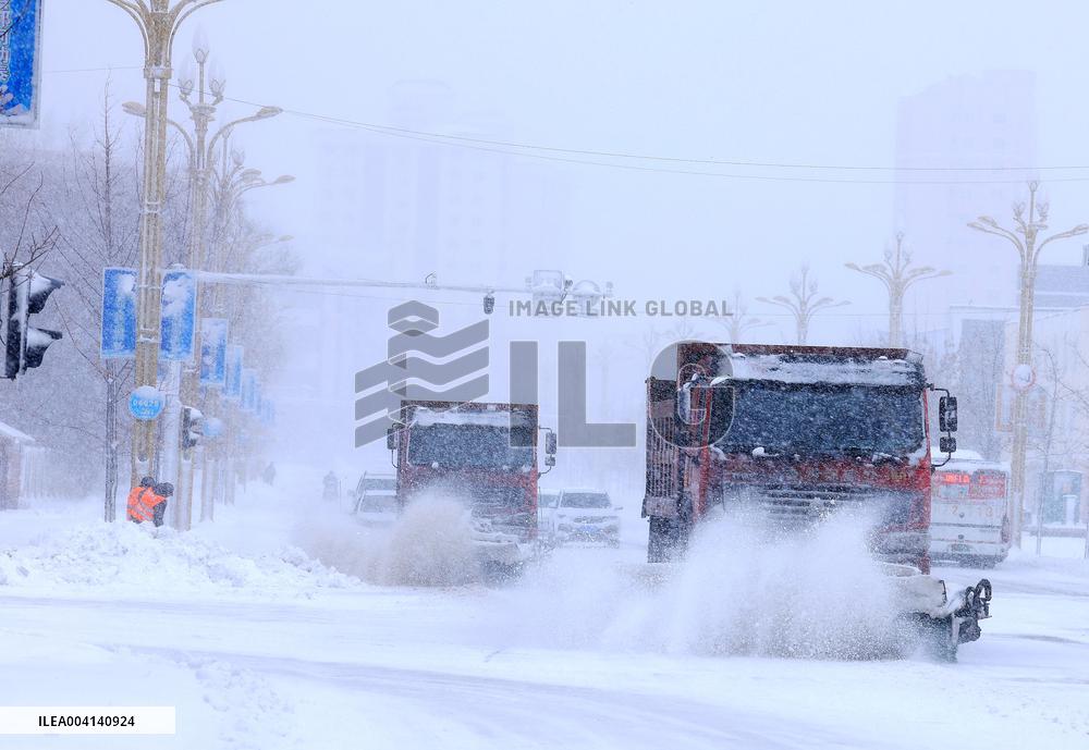 Heavy Snow Hit Altay