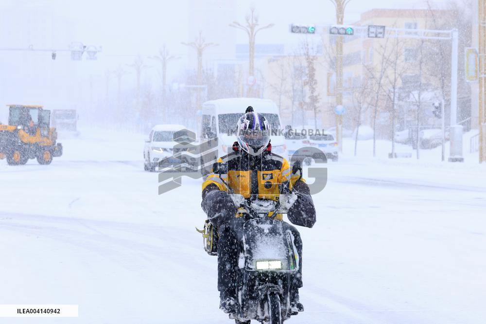 Heavy Snow Hit Altay