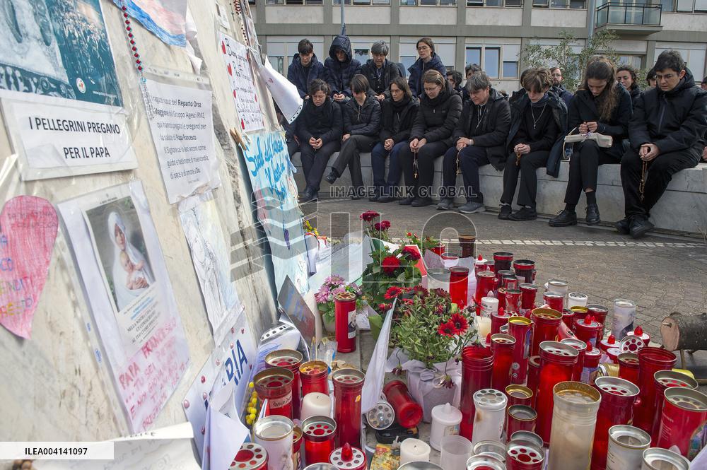 People Pray For Pope Francis at Gemelli Hospital - Rome