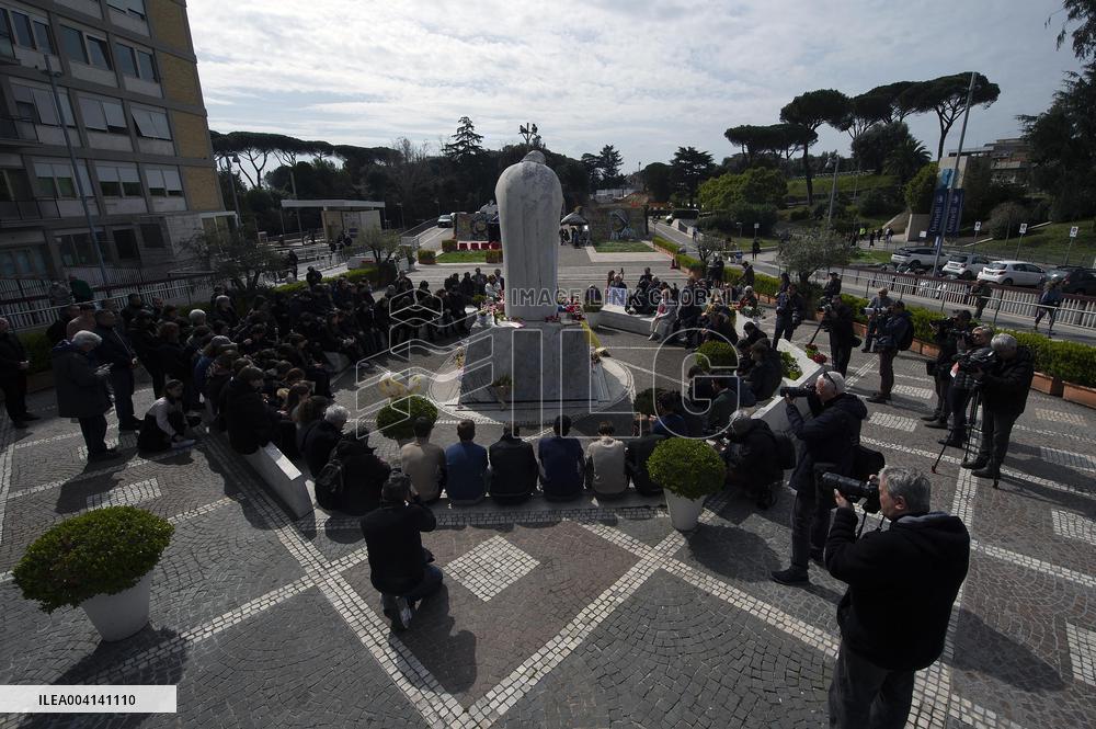 People Pray For Pope Francis at Gemelli Hospital - Rome