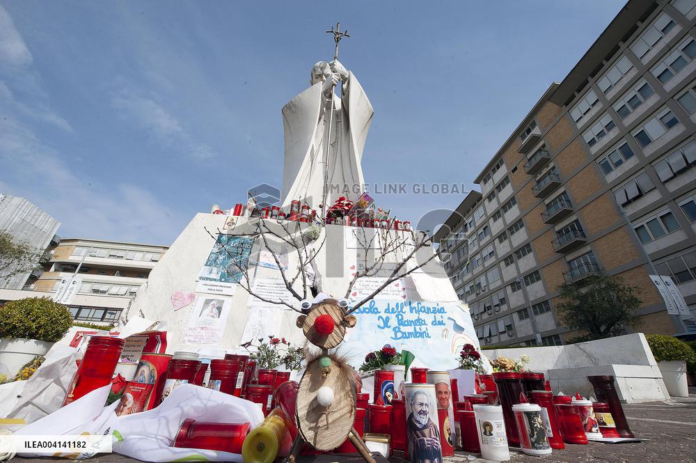 People Pray For Pope Francis at Gemelli Hospital - Rome