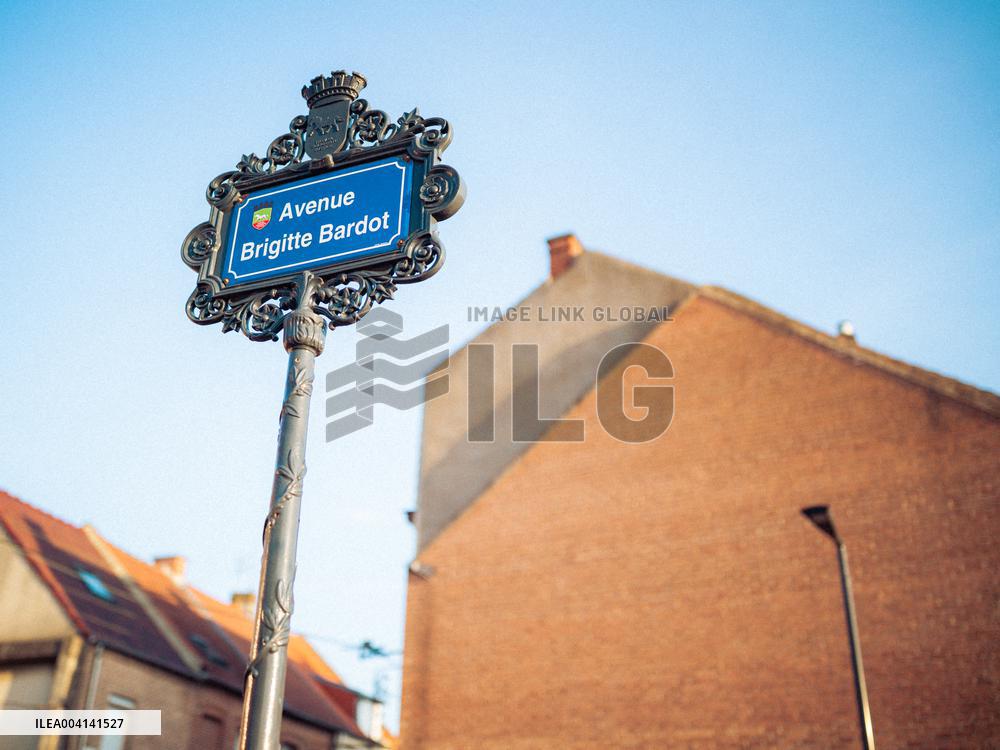 Marine Le Pen Attends The inauguration of Brigitte Bardot Avenue - Henin-Beaumont