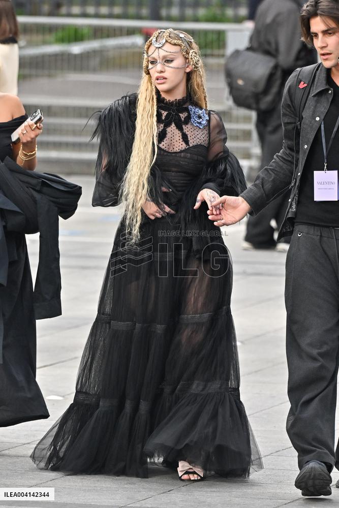 PFW Valentino Outside Arrivals