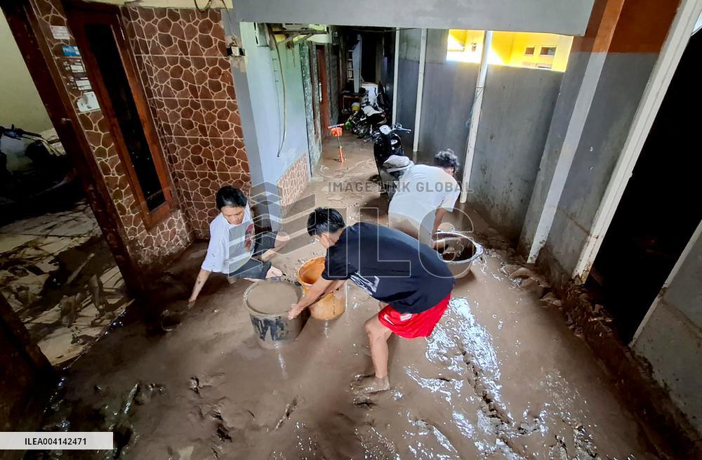 Flood And Landslide After The Heavy Rainfall - Indonesia