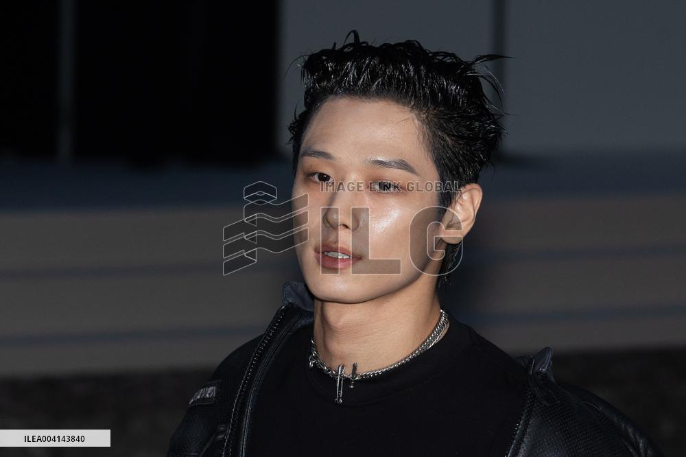 PFW - Balenciaga PAP - Arrivals NB