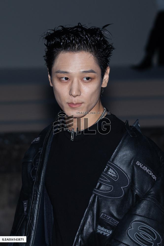 PFW - Balenciaga PAP - Arrivals NB