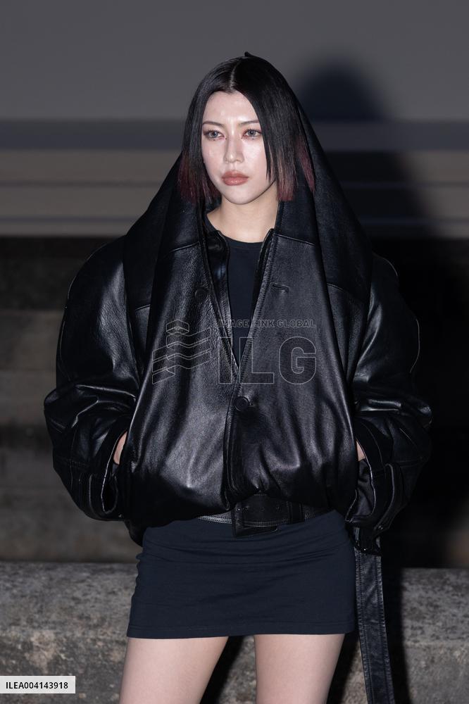 PFW - Balenciaga PAP - Arrivals NB