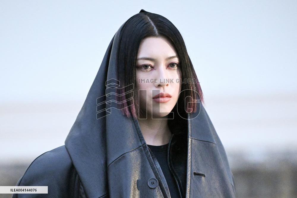 PFW Balenciaga Arrivals